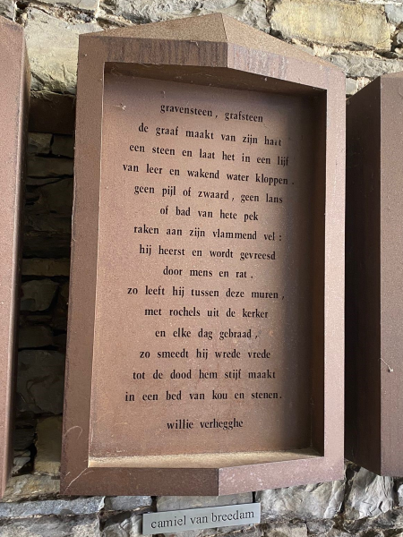 Gravensteen, grafsteen, gedicht van Willie Verhegghe, gevonden in Gent