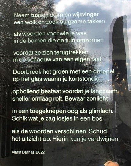 Uitzicht, gedicht van Maria Barnas, gevonden in Bergen