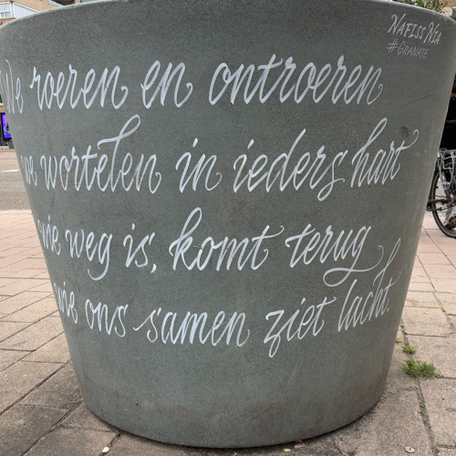 Gedicht van Nafiss Nia, gevonden op de Bos en Lommerweg in Amsterdam